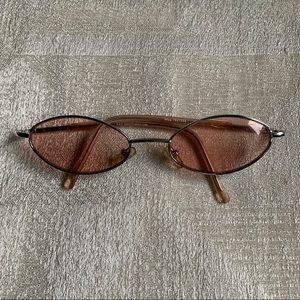 Vintage 90s/Y2K Pink Oval Sunglasses